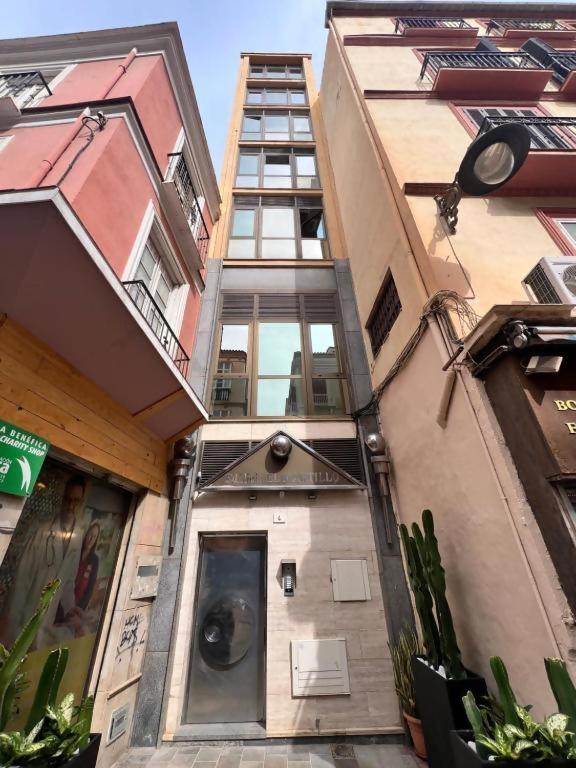 Ilustre Rooms Малага Номер фото