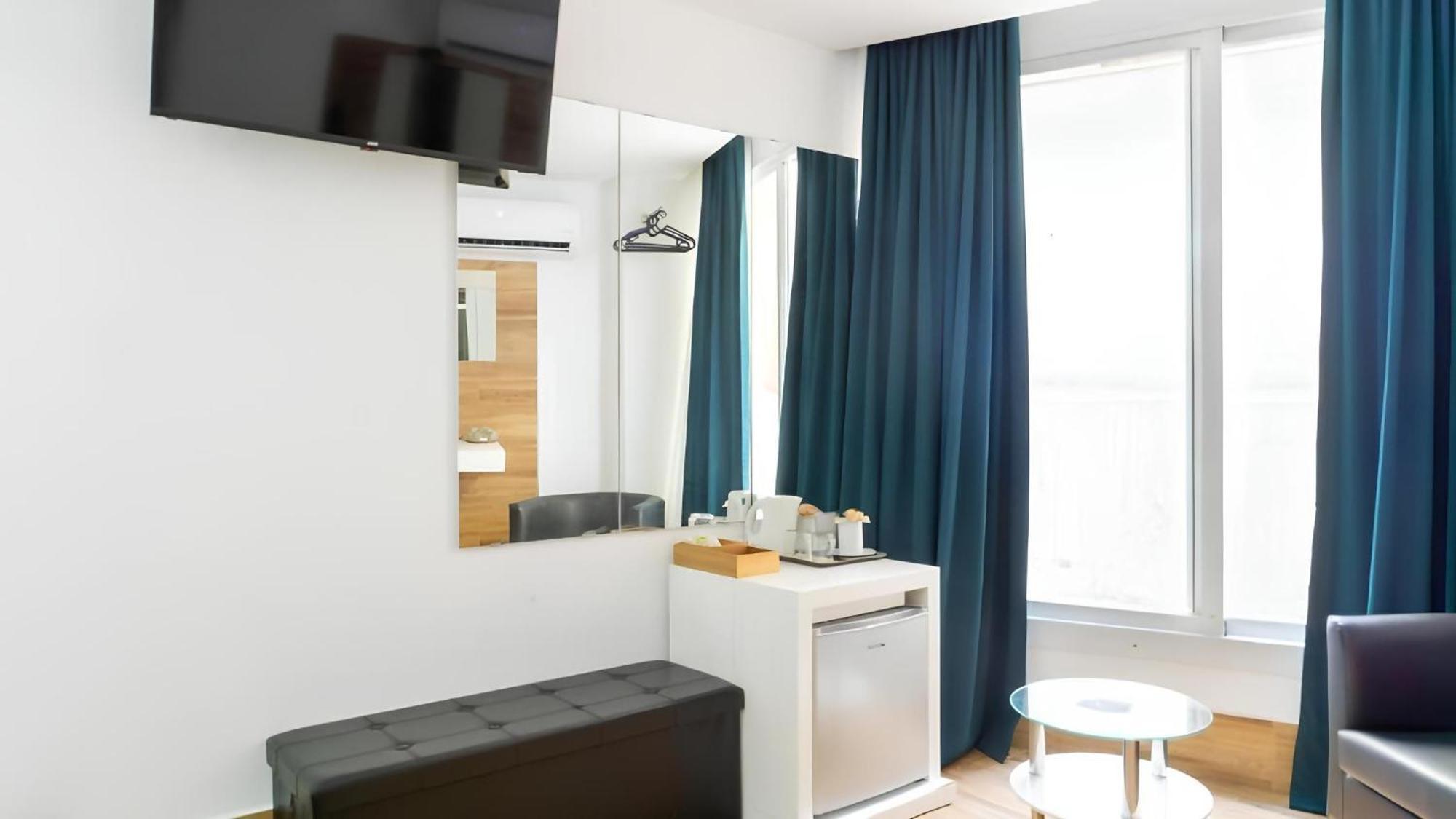 Ilustre Rooms Малага Екстер'єр фото